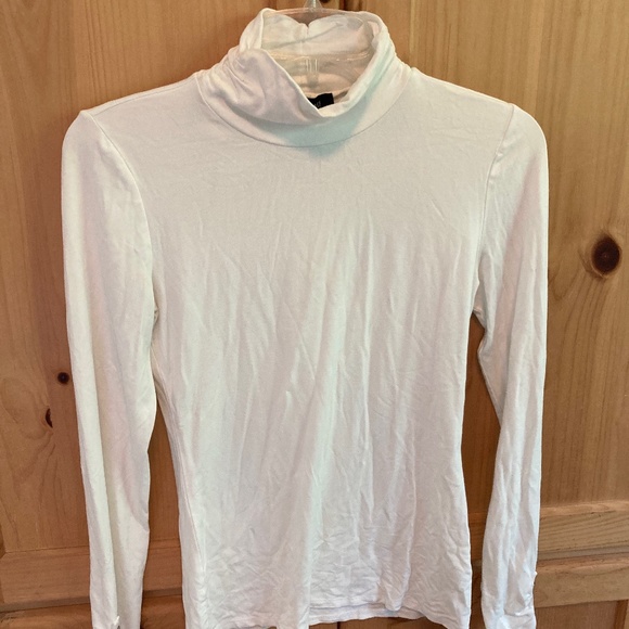 White House Black Market White Turtleneck - LAST DAY! - Picture 1 of 6